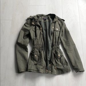 Guess Fall Jacket XS. Waist tightens